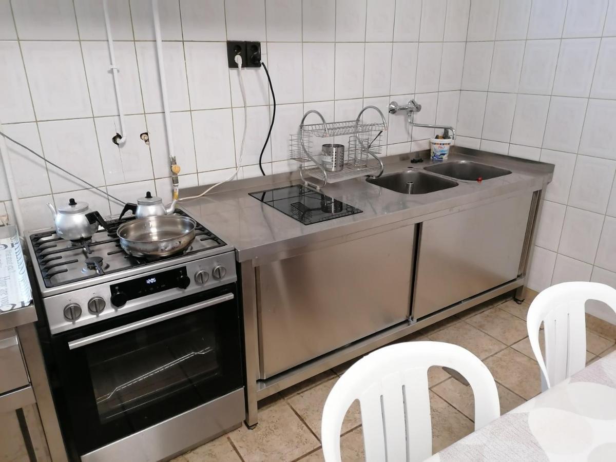 Apartament Collingo Belvarosi Szallas Kazincbarcika Zewnętrze zdjęcie
