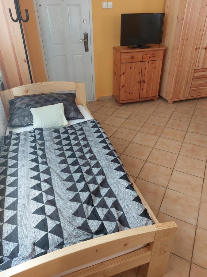 Apartament Collingo Belvarosi Szallas Kazincbarcika Zewnętrze zdjęcie