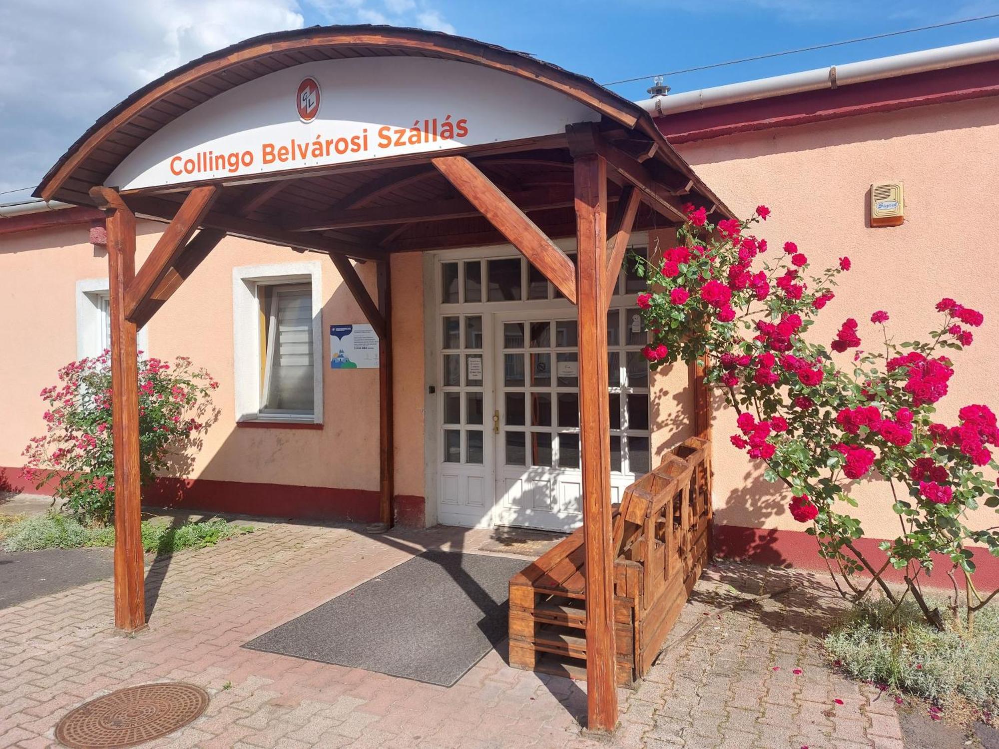 Apartament Collingo Belvarosi Szallas Kazincbarcika Zewnętrze zdjęcie